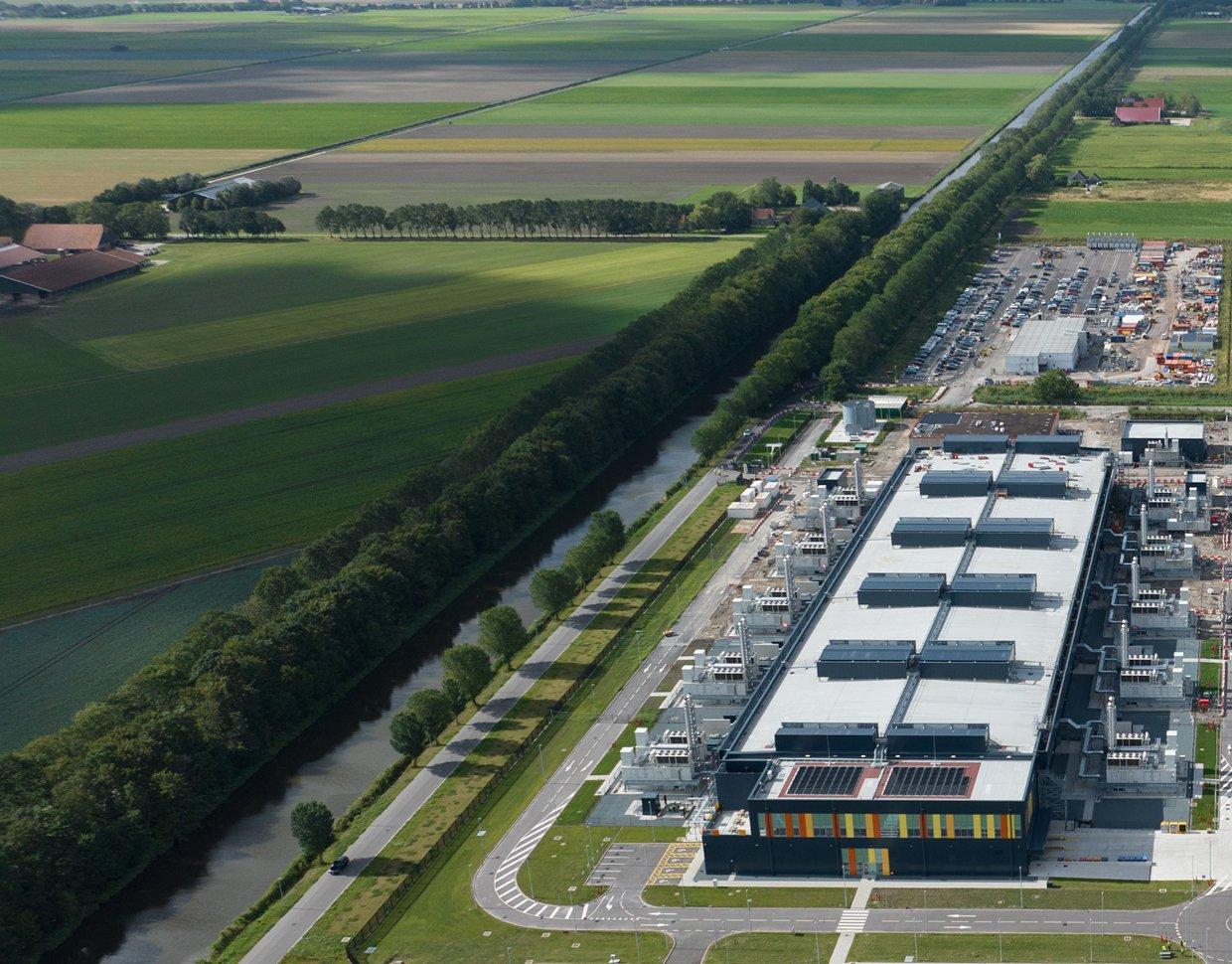 Biodiversity and nature-based solutions for data centres: development and operational strategies